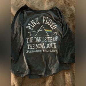 Pink Floyd quarter sleeve shirt. Size: 2XL